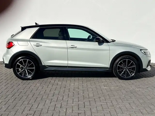 Audi A1 view 4