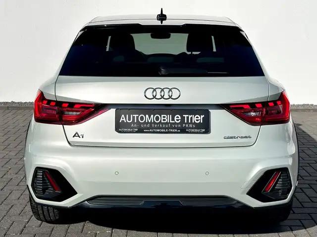 Audi A1 view 5