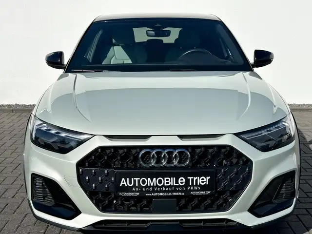 Audi A1 view 2