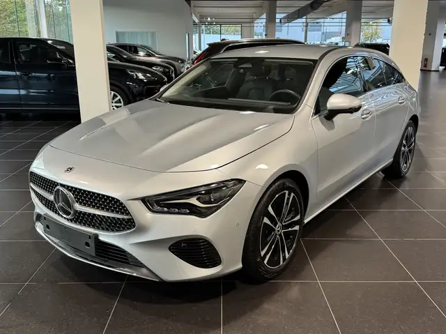 Mercedes-Benz CLA 180 SB Progressive 360 Camera, Keyless-Go, Distronic,
