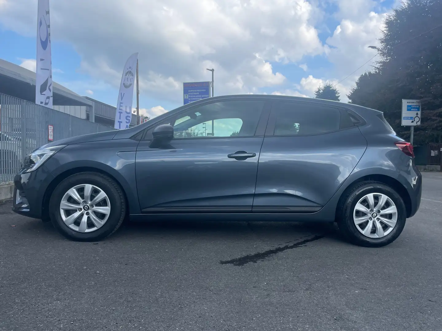 Renault Clio Clio V 2019 1.0 tce Life 90cv my21 Grigio - 2