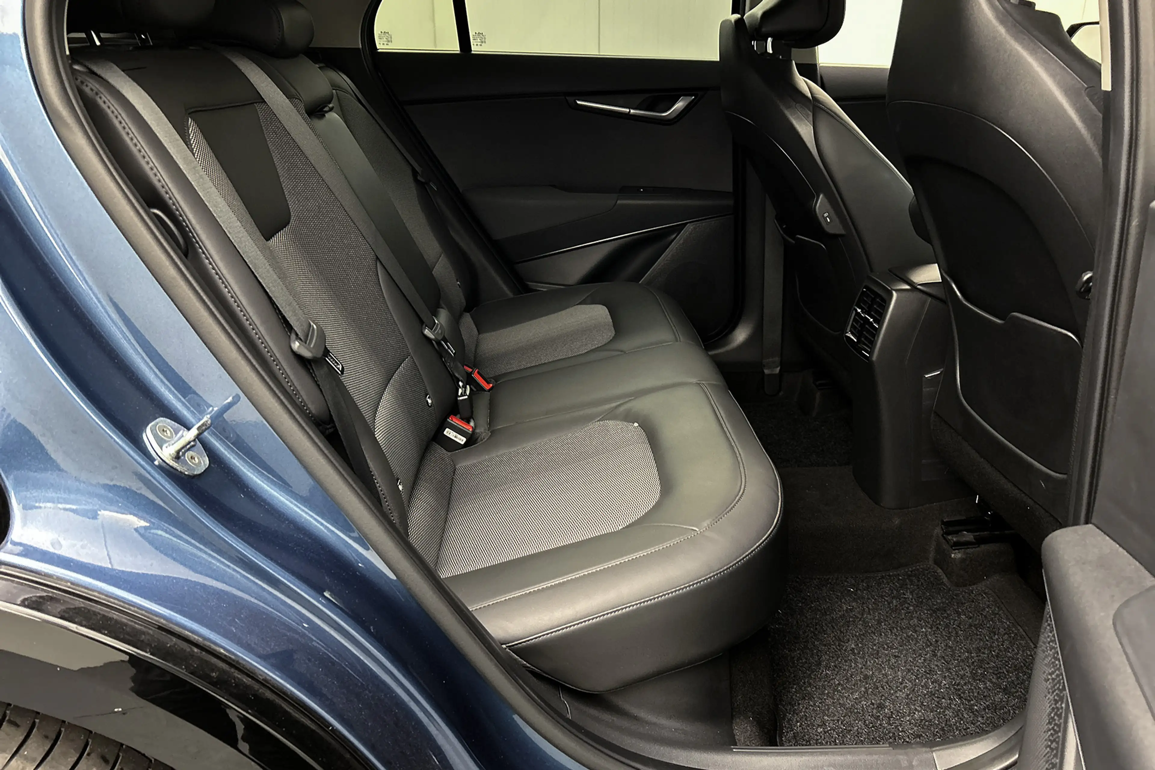 Kia Niro 1.6 GDi Hybrid DynamicLine | Half lederen bekledin — photo 26
