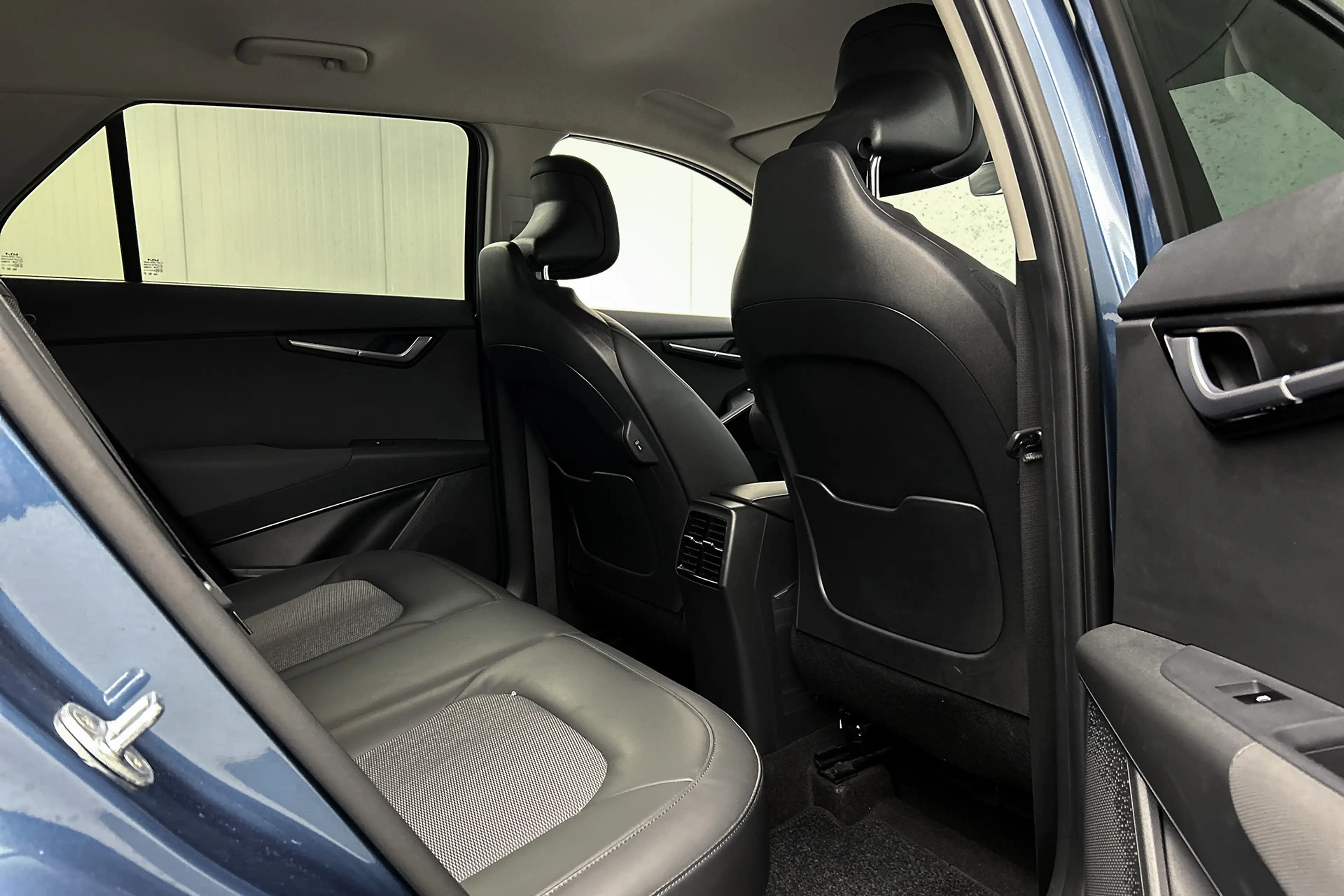 Kia Niro 1.6 GDi Hybrid DynamicLine | Half lederen bekledin — photo 15