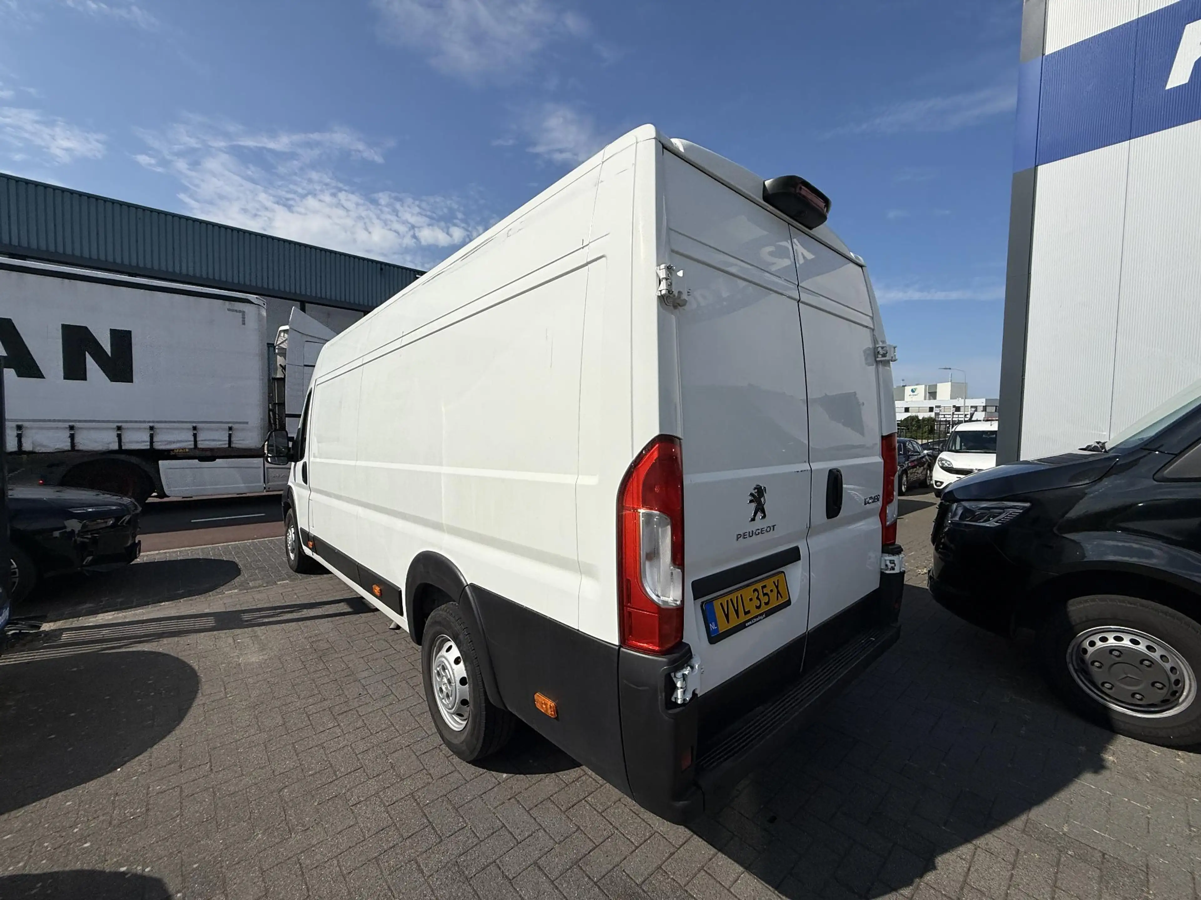 Peugeot Boxer 435 2.2 BlueHDi 165 L3H2 Zwaar Pro Distributieriem — photo 9