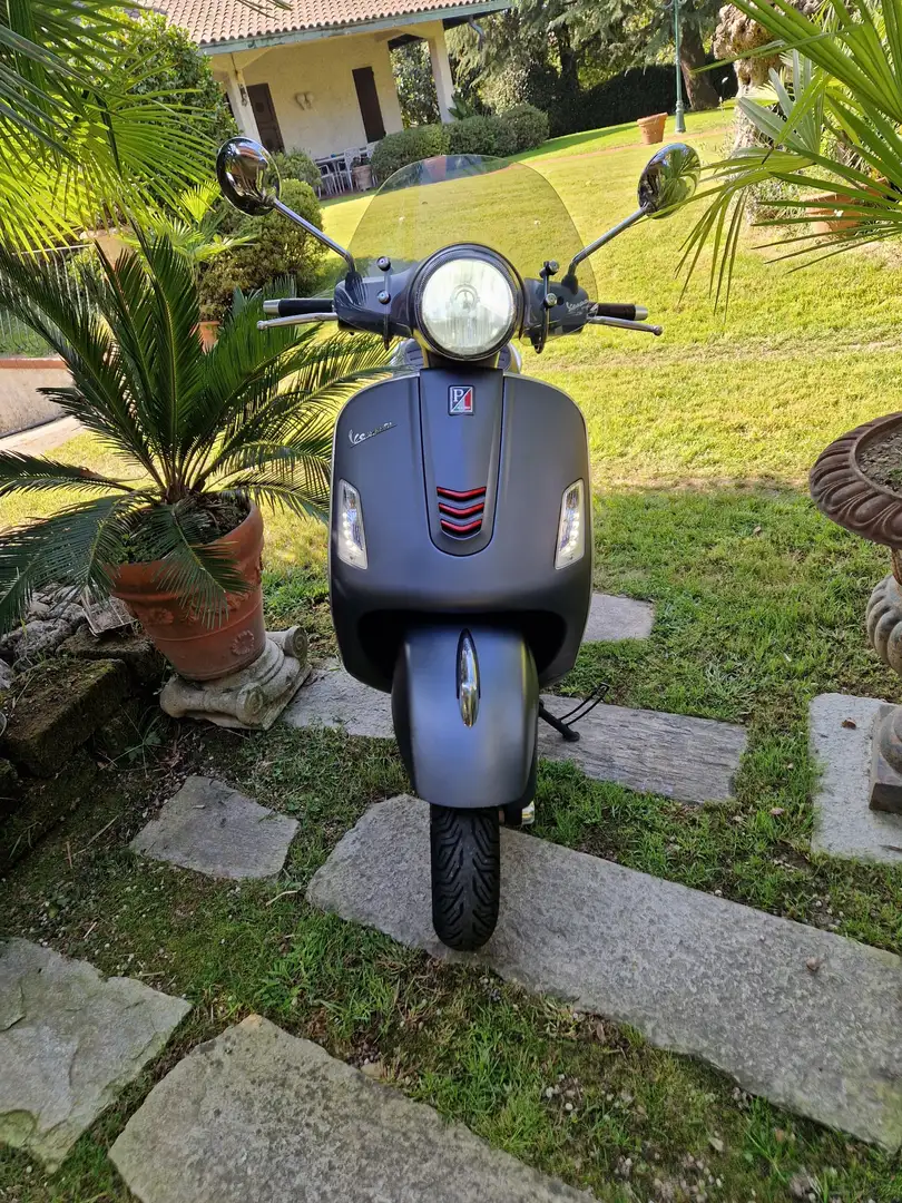 Vespa GTS Super 300 GTS Super Szürke - 1