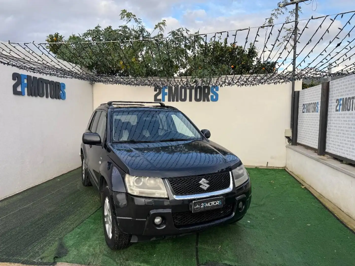 Suzuki Grand Vitara 1.9 ddis Executive 2008 5p Schwarz - 2