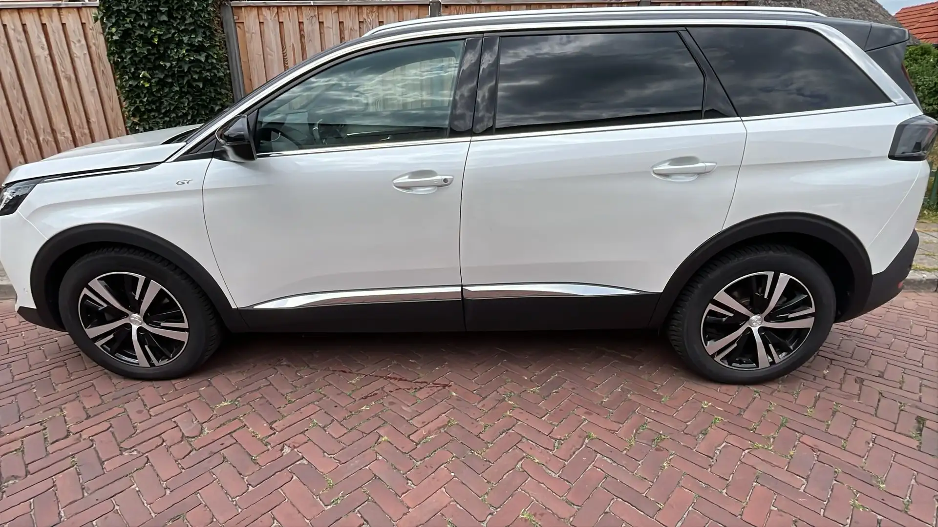 Peugeot 5008 1.2 PureTech GT | 2 stoelen op derde rij | Achterb Wit - 2