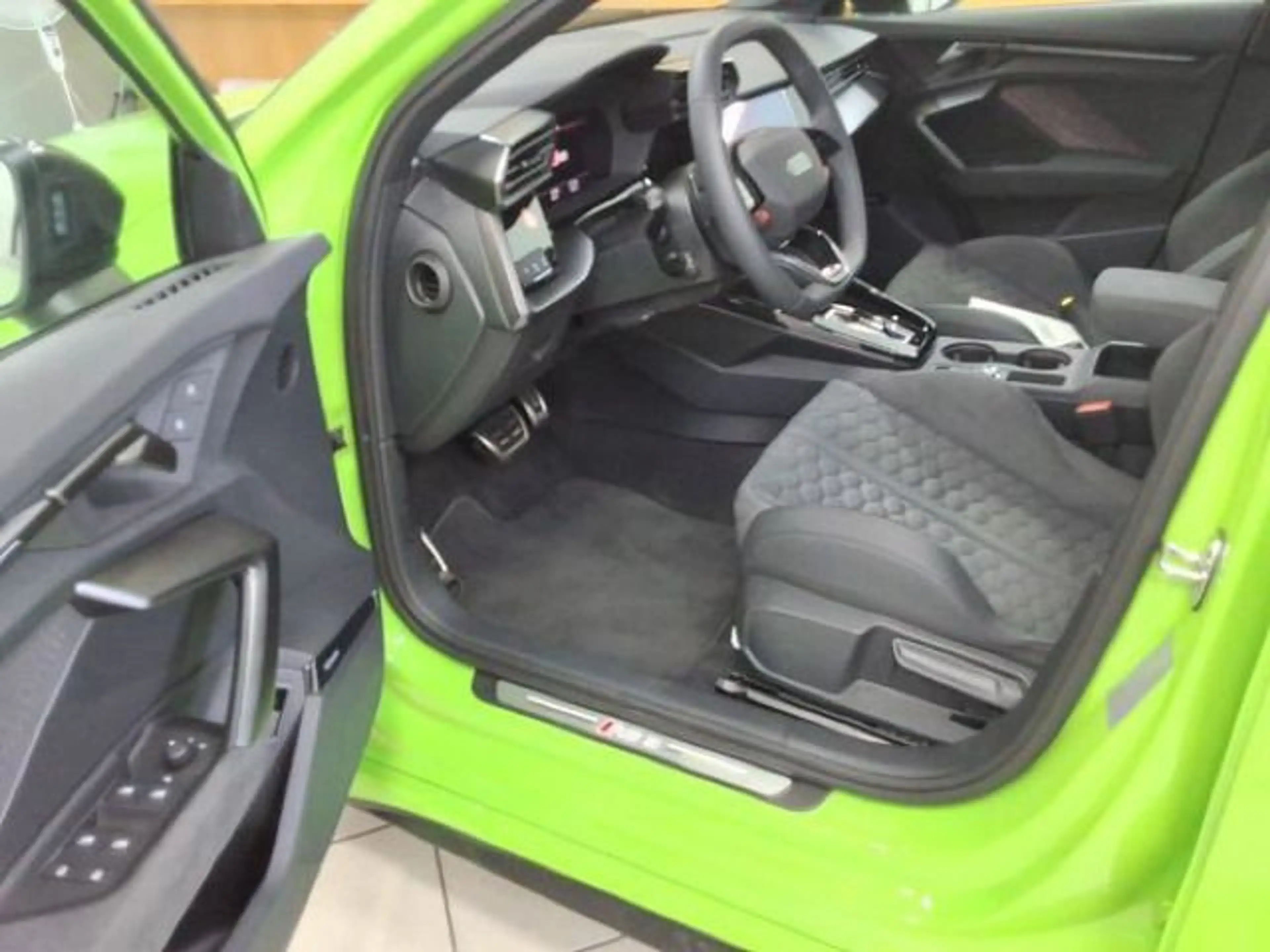 Audi RS3 RS-Abgas Keramik Pano 290km/h HUD — photo 11