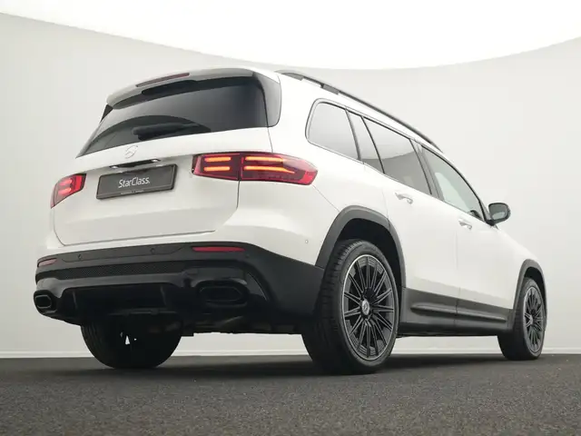 Mercedes-Benz GLB Class view 11