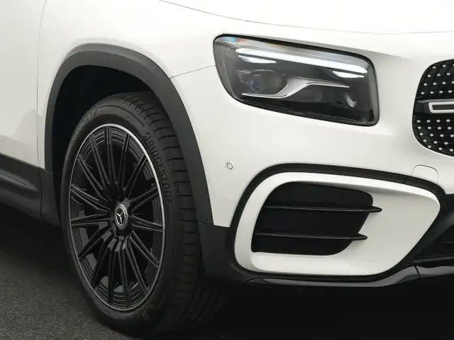 Mercedes-Benz GLB Class view 9