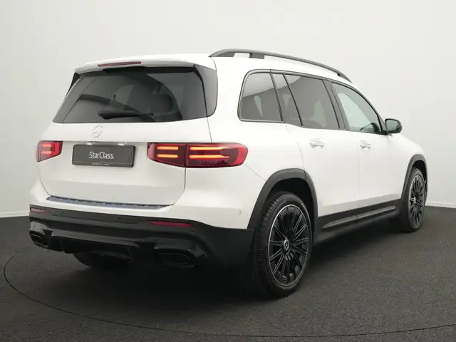 Mercedes-Benz GLB Class view 3
