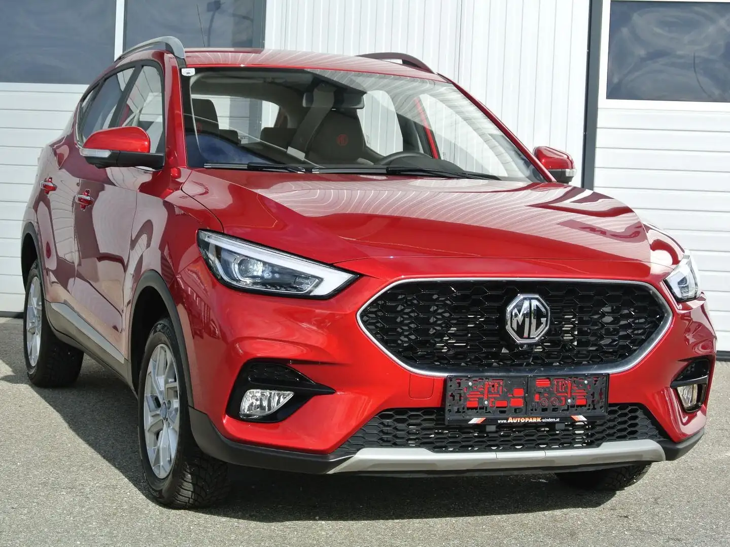 MG ZS 1.0T GDI Luxury Aut. * LEDER * NAVI * LED * SHZ * Rouge - 1