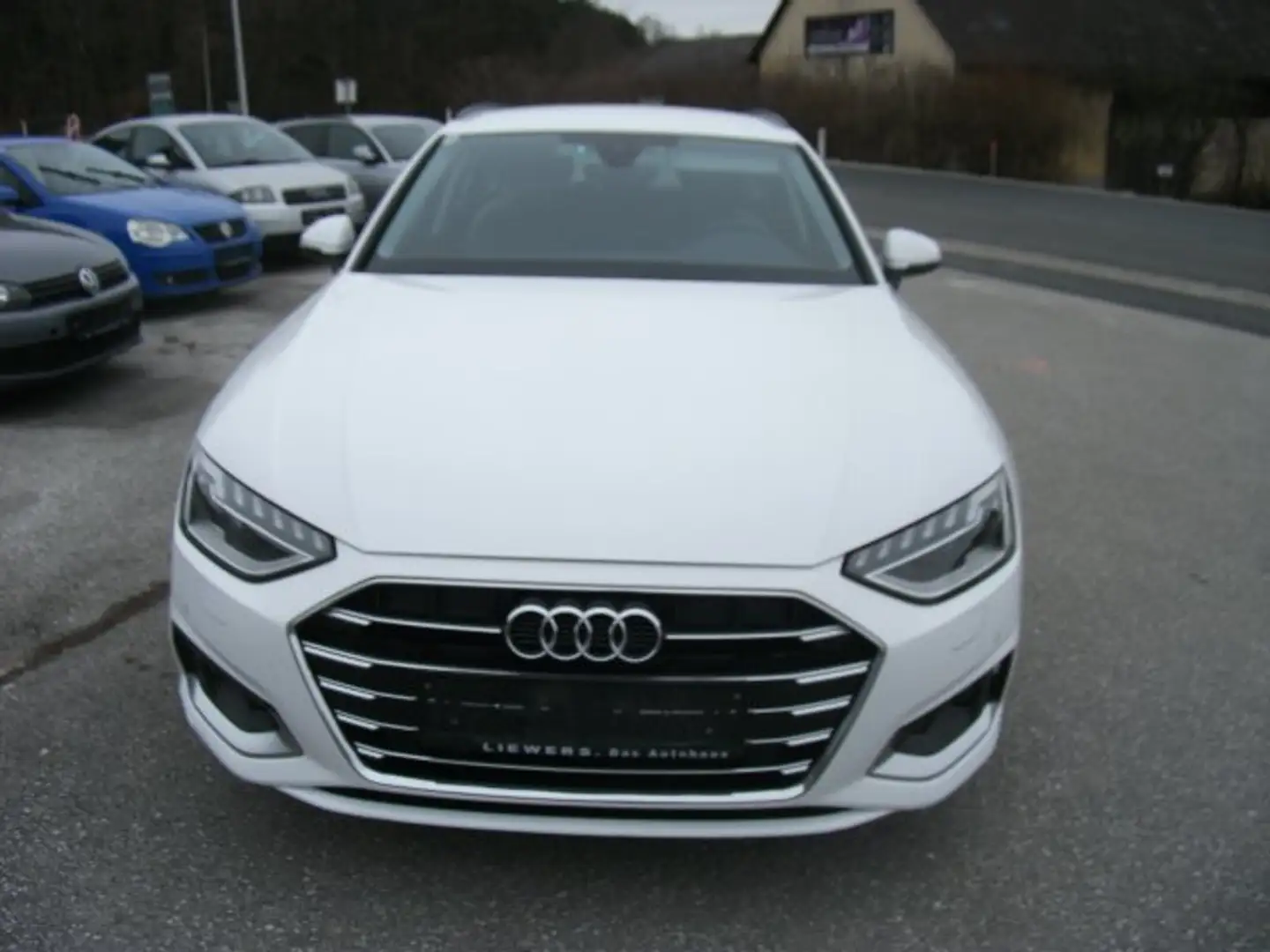 Audi A4 40 TDI advanced Weiß - 2