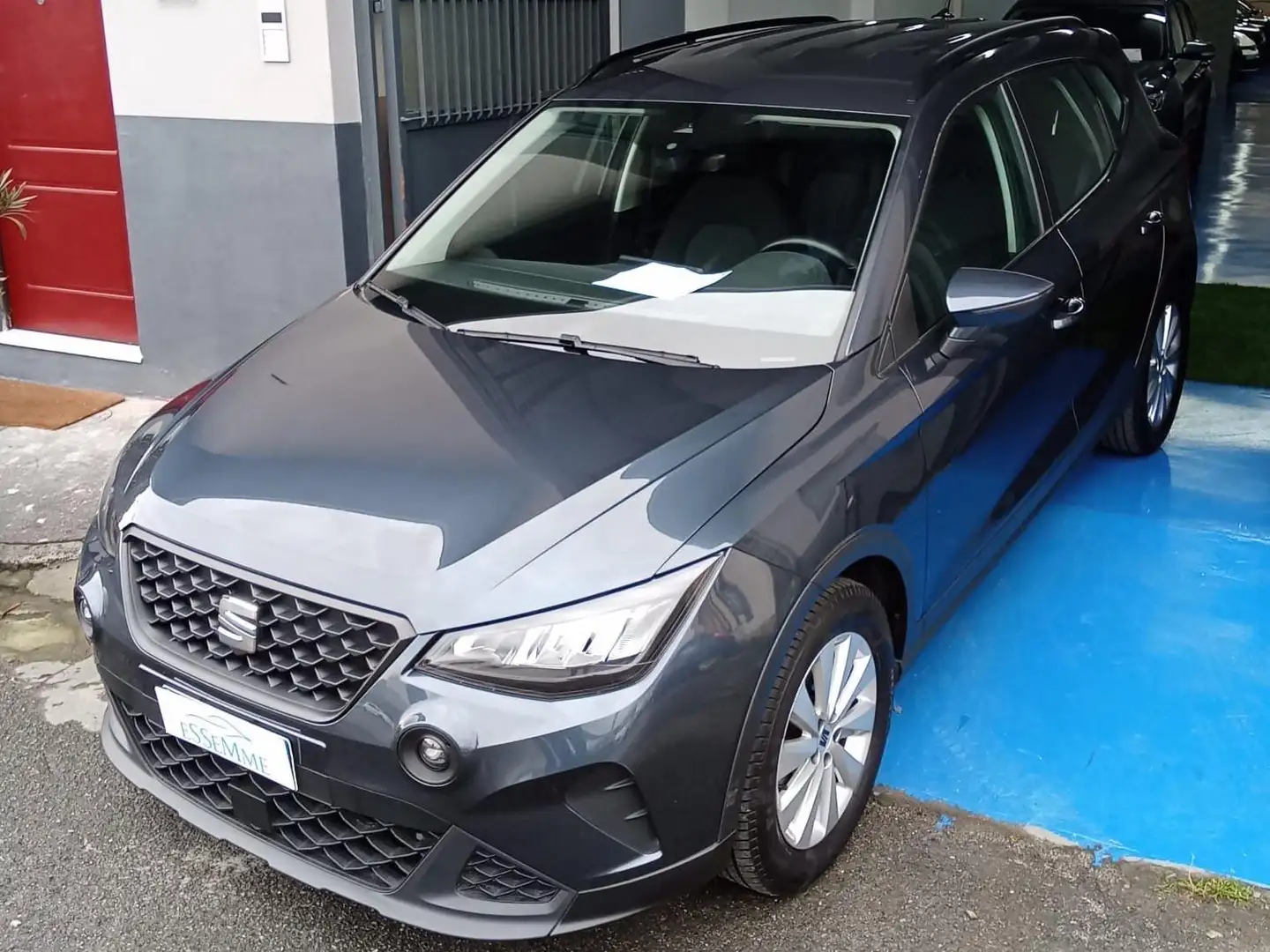 SEAT Arona Arona 2022 1.0 ecotsi Style 110cv dsg Grijs - 1