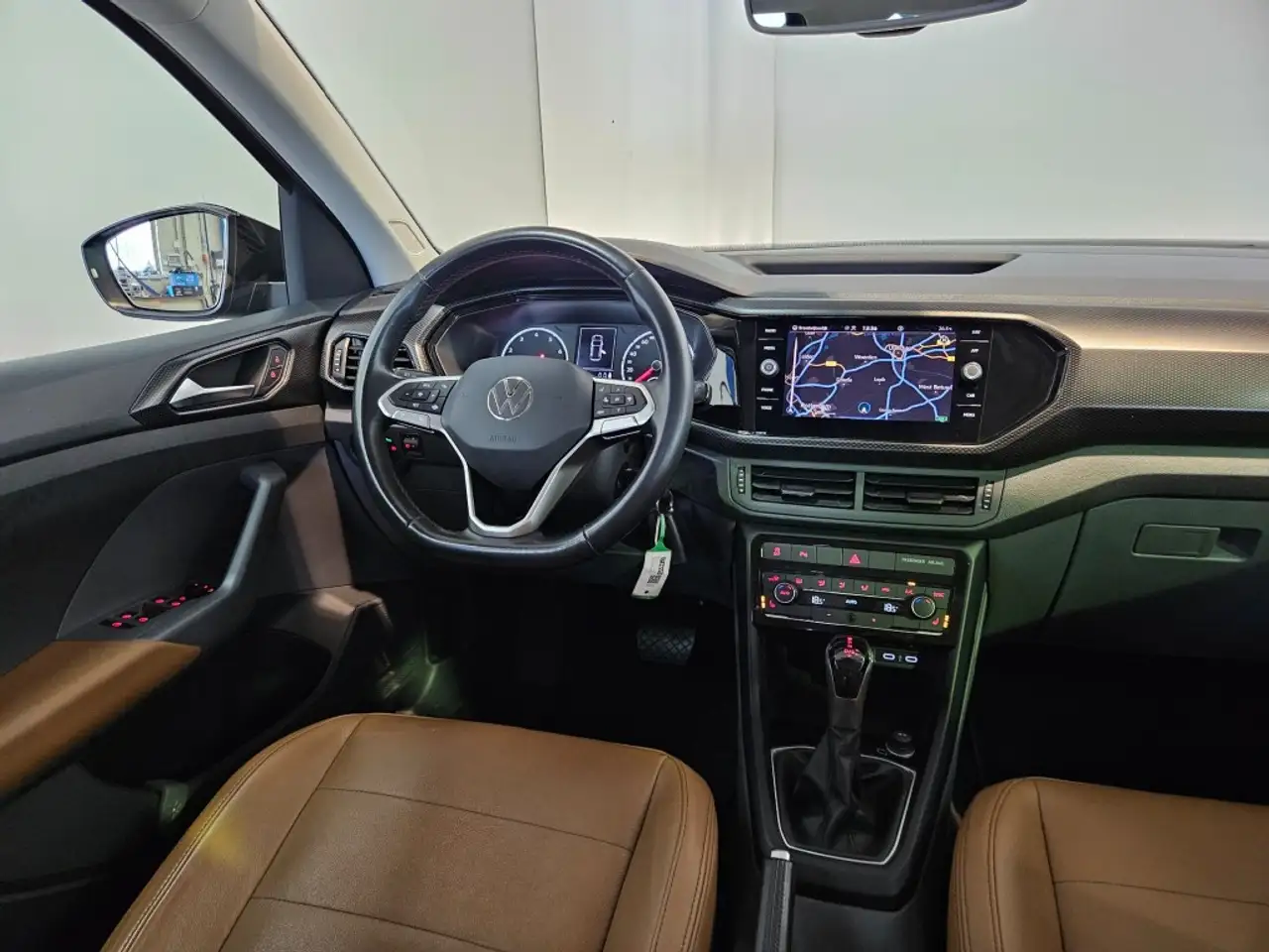 Volkswagen T-Cross 1.0 TSI Life Business / Leder / Automaat / NL Auto, миниатюра 6