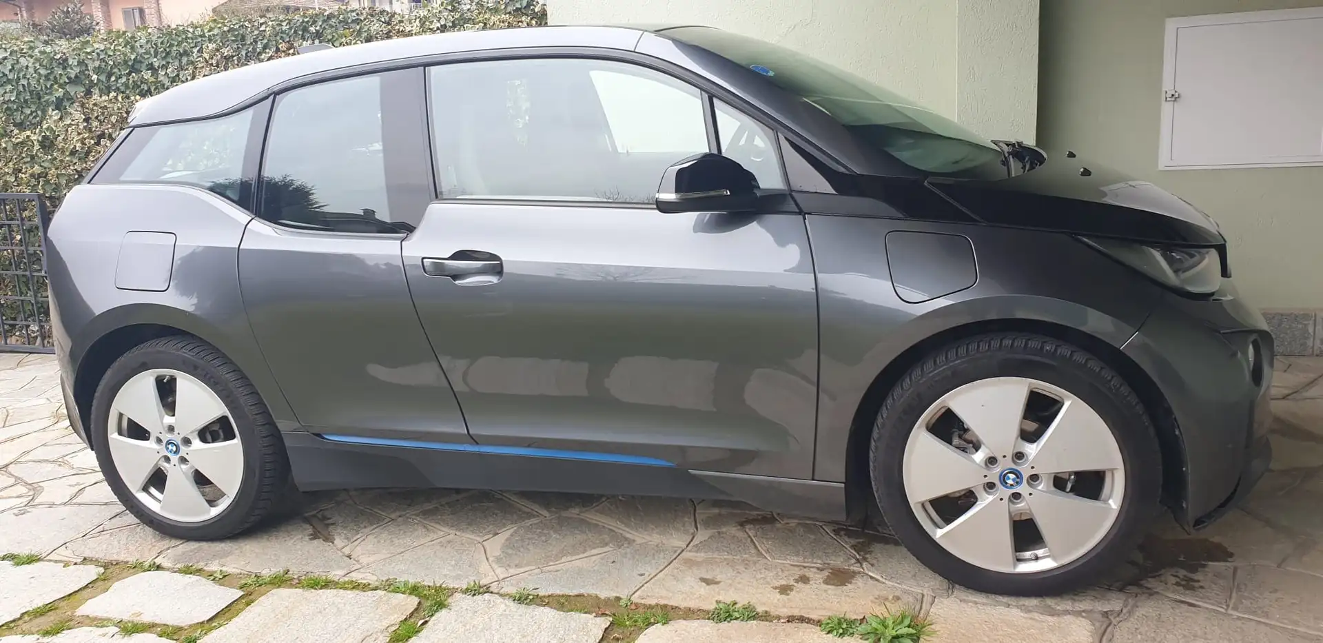 BMW i3 i3 2013 94 Ah (Range Extender) Šedá - 1