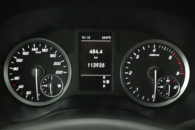 Mercedes-Benz Vito view 12
