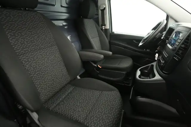 Mercedes-Benz Vito view 10
