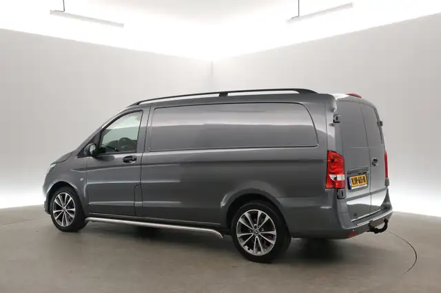Mercedes-Benz Vito view 4