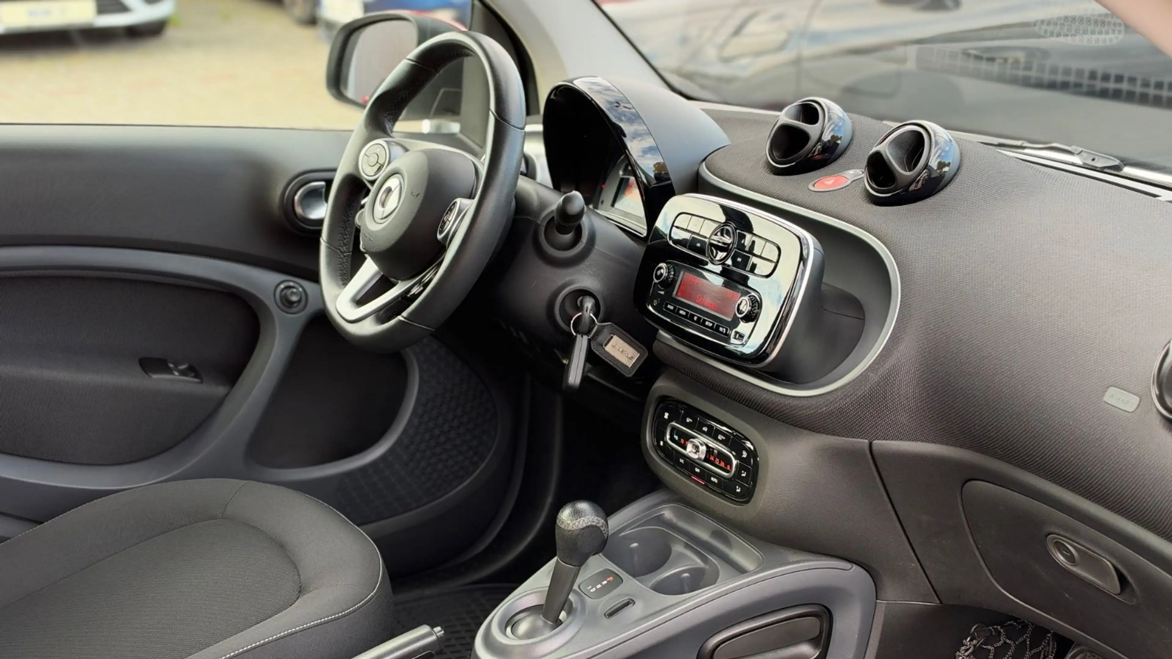 smart forTwo coupé passion 1.0 Automatik — photo 14