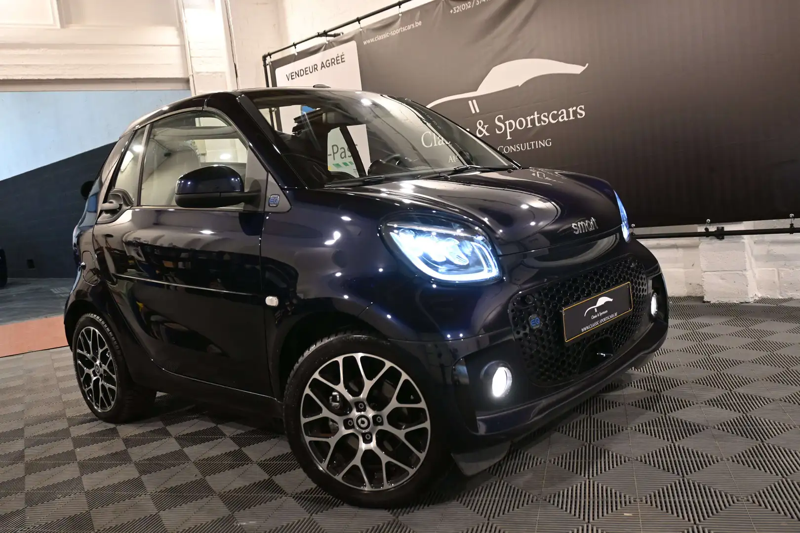 smart forTwo Cabriolet EQ 17.6 kWh / CUIR / DISTRONIC / NAVI Azul - 2