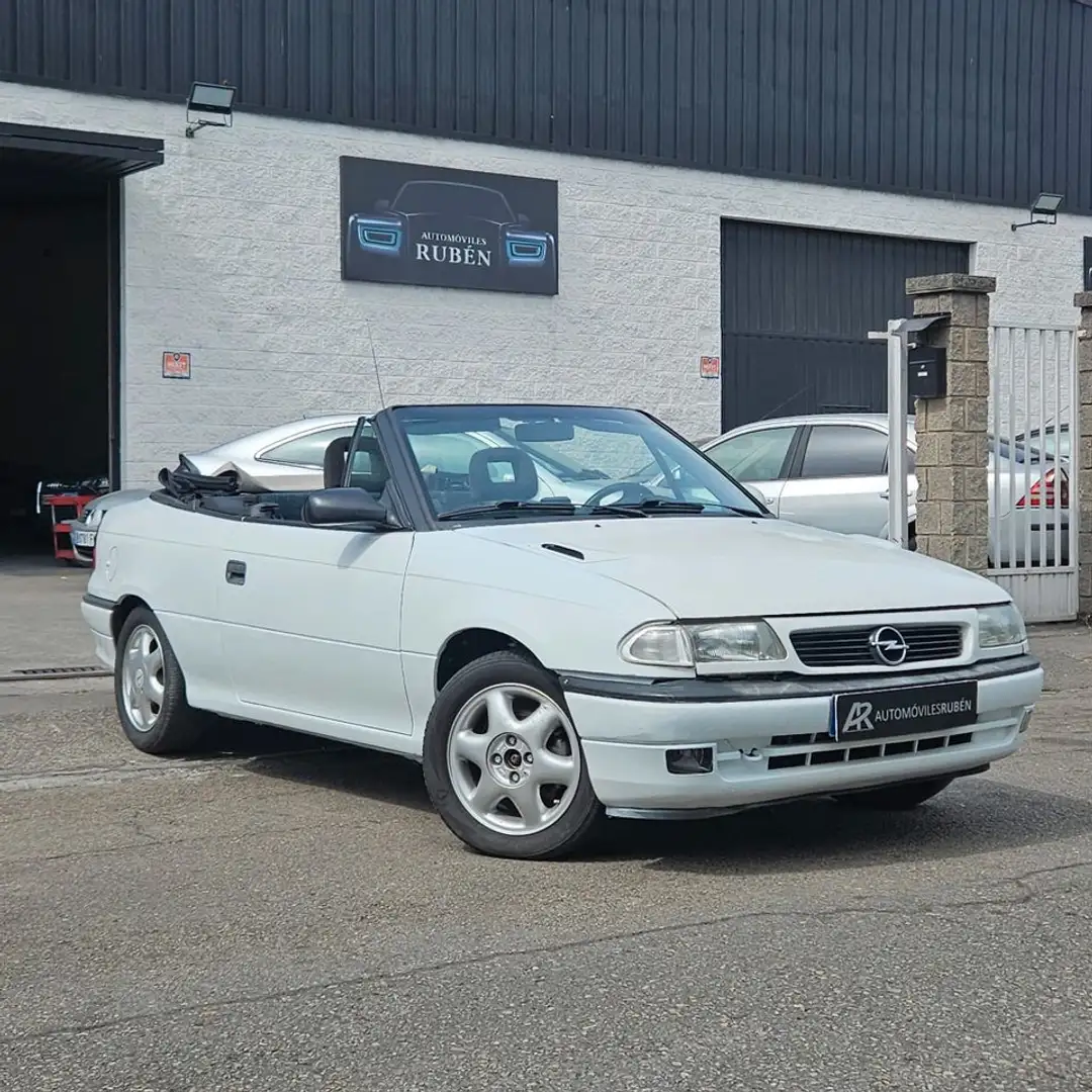 Opel Astra Cabriolet 1.8i 16v Blanco - 1