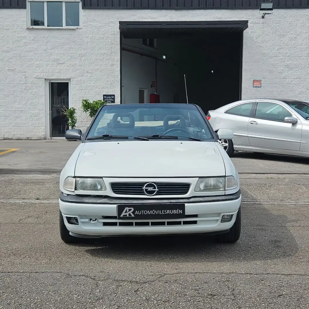 Opel Astra Cabriolet 1.8i 16v Blanco - 2