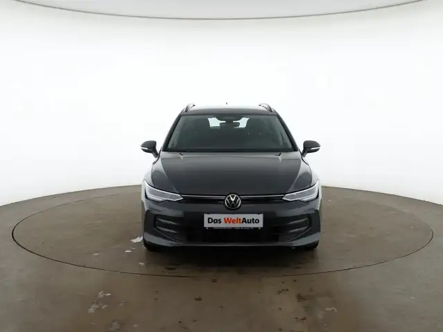 Volkswagen Golf view 3