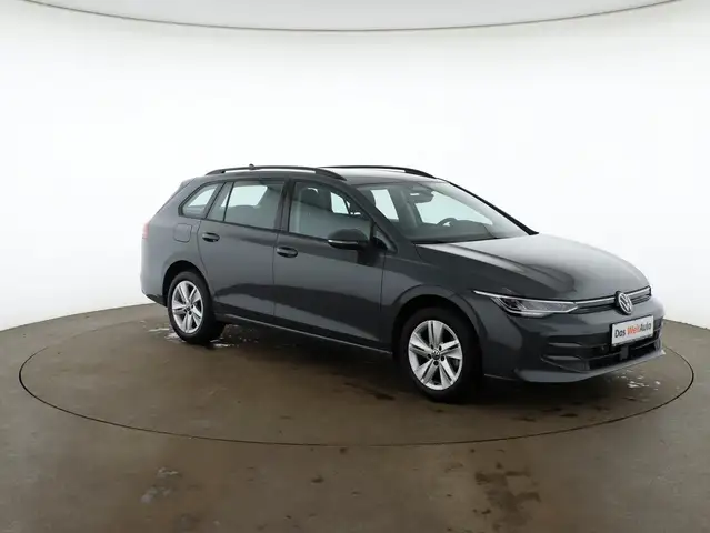 Volkswagen Golf view 2