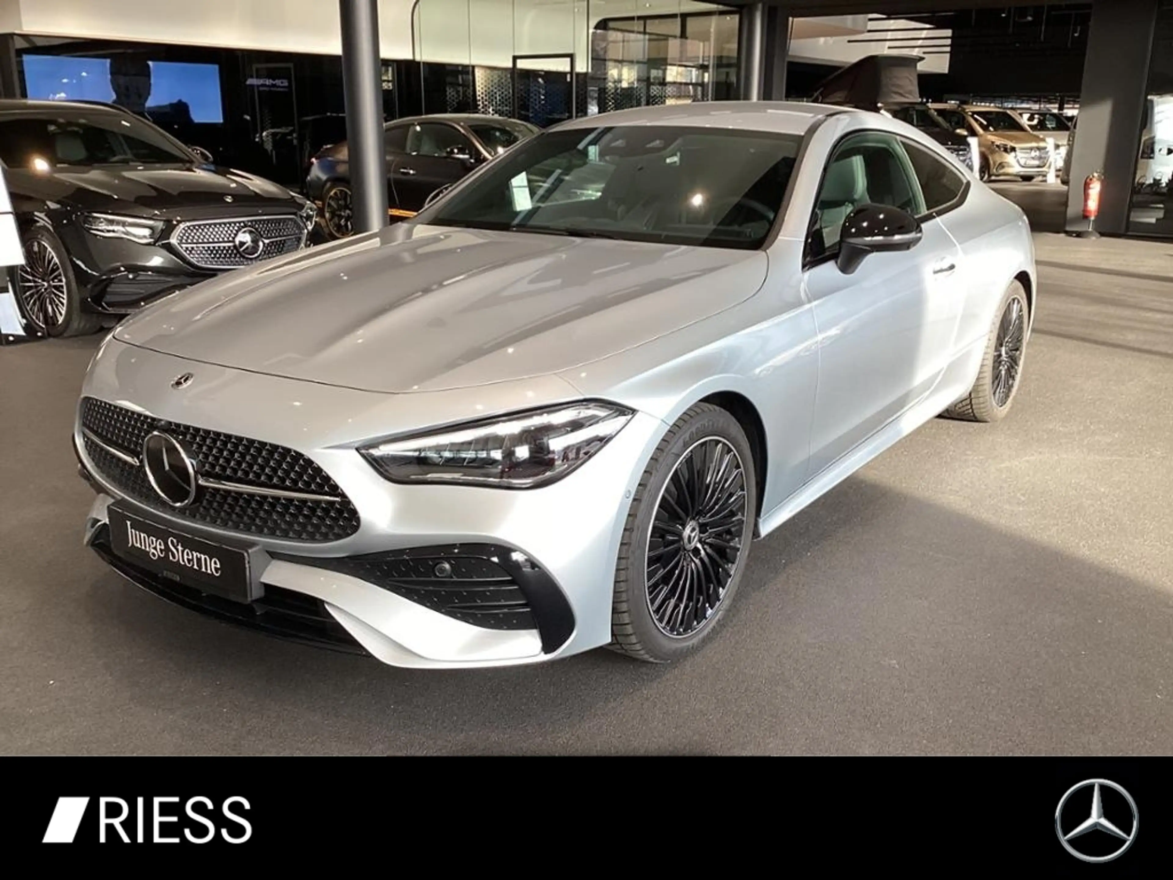 Mercedes-Benz CLE 300 4MATIC Coupé 360 ACC AUT Kam. KeyLess LM