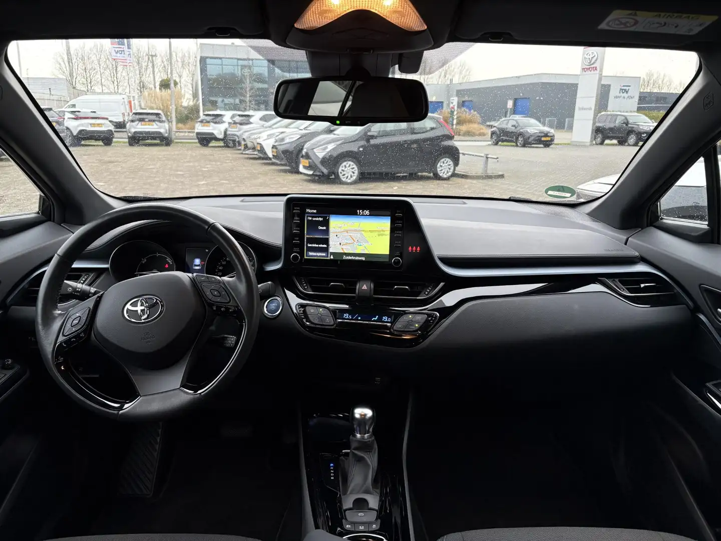 Toyota C-HR 1.8 Hybrid Business Plus Zwart - 2