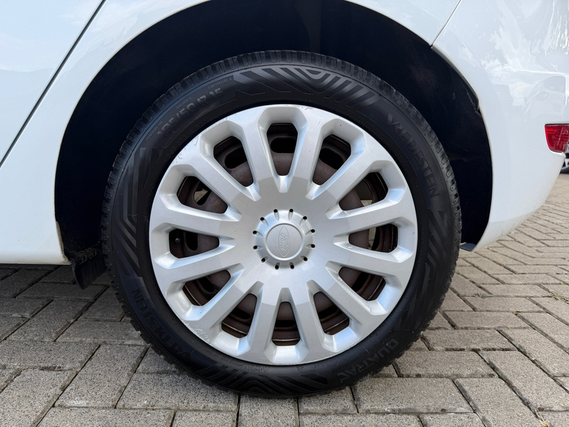 Ford Fiesta 1.0 Style 5 deurs [ navi,audio,airco ] — photo 29