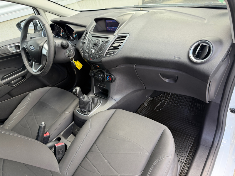Ford Fiesta 1.0 Style 5 deurs [ navi,audio,airco ] — photo 33