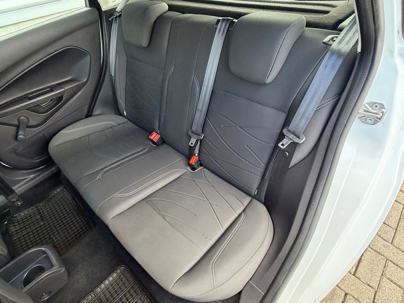 Ford Fiesta 1.0 Style 5 deurs [ navi,audio,airco ] — photo 10