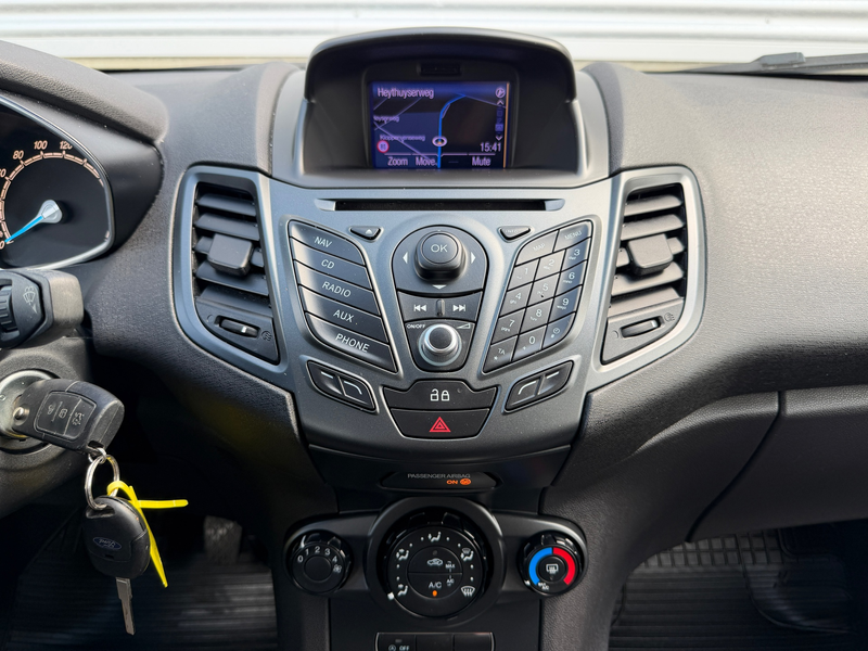 Ford Fiesta 1.0 Style 5 deurs [ navi,audio,airco ] — photo 16