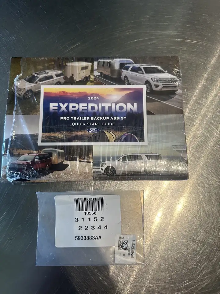 Ford Expedition снимка Ford Expedition