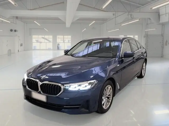 BMW 518 518D 48V BUSINESS AUTO 4 PORTE BERLINA