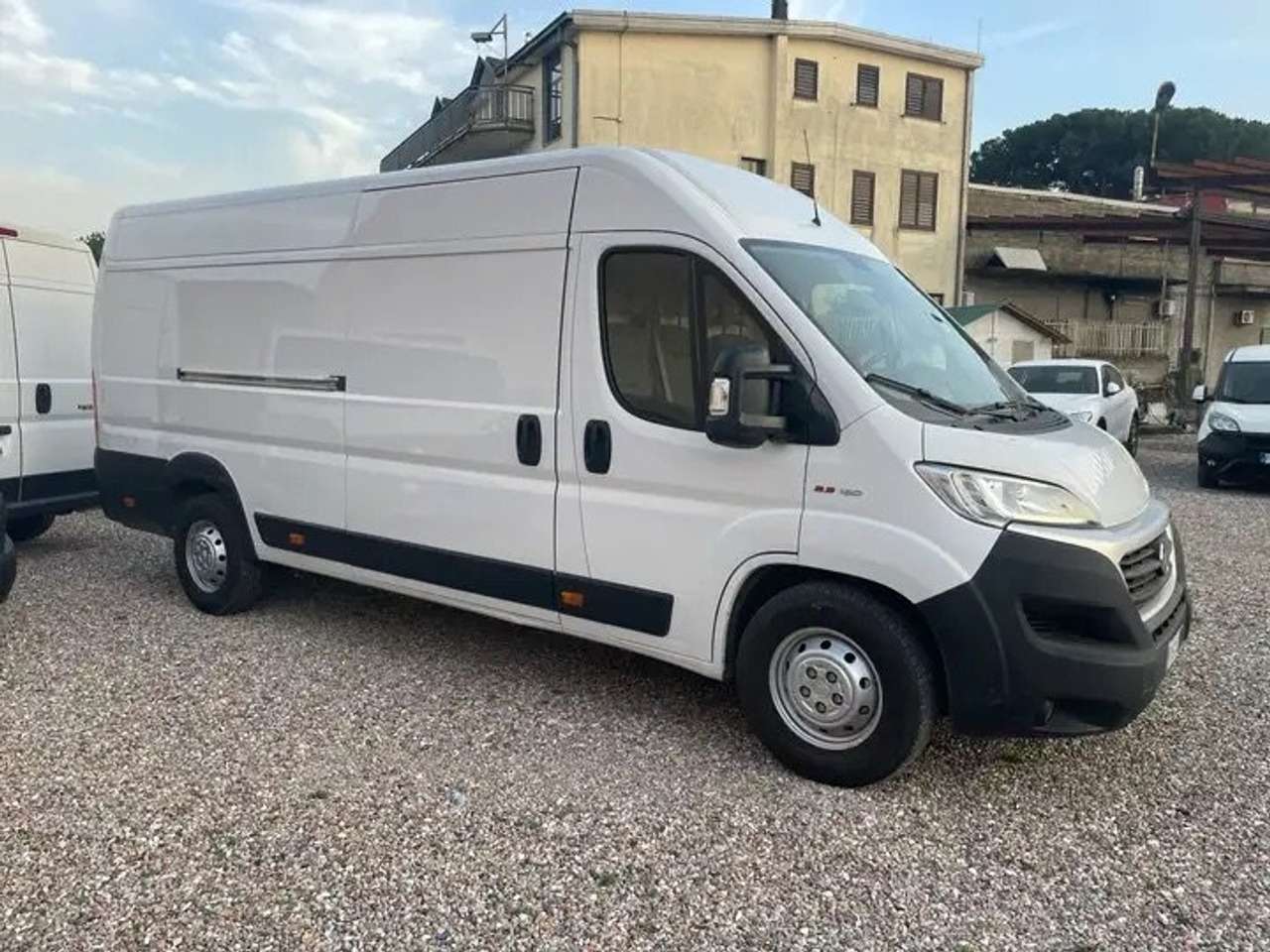 Fiat Ducato maxi PL-TA L4 H2 180CV