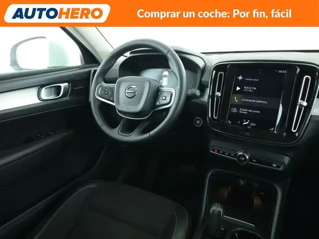 Volvo XC40 view 14