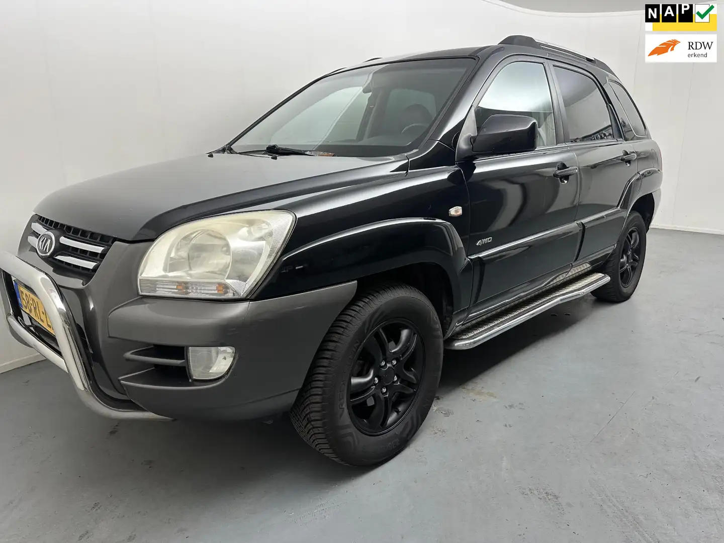 Kia Sportage 2.7 V6 Adventure 4WD # Automaat # Clima # trekhaak Zwart - 1