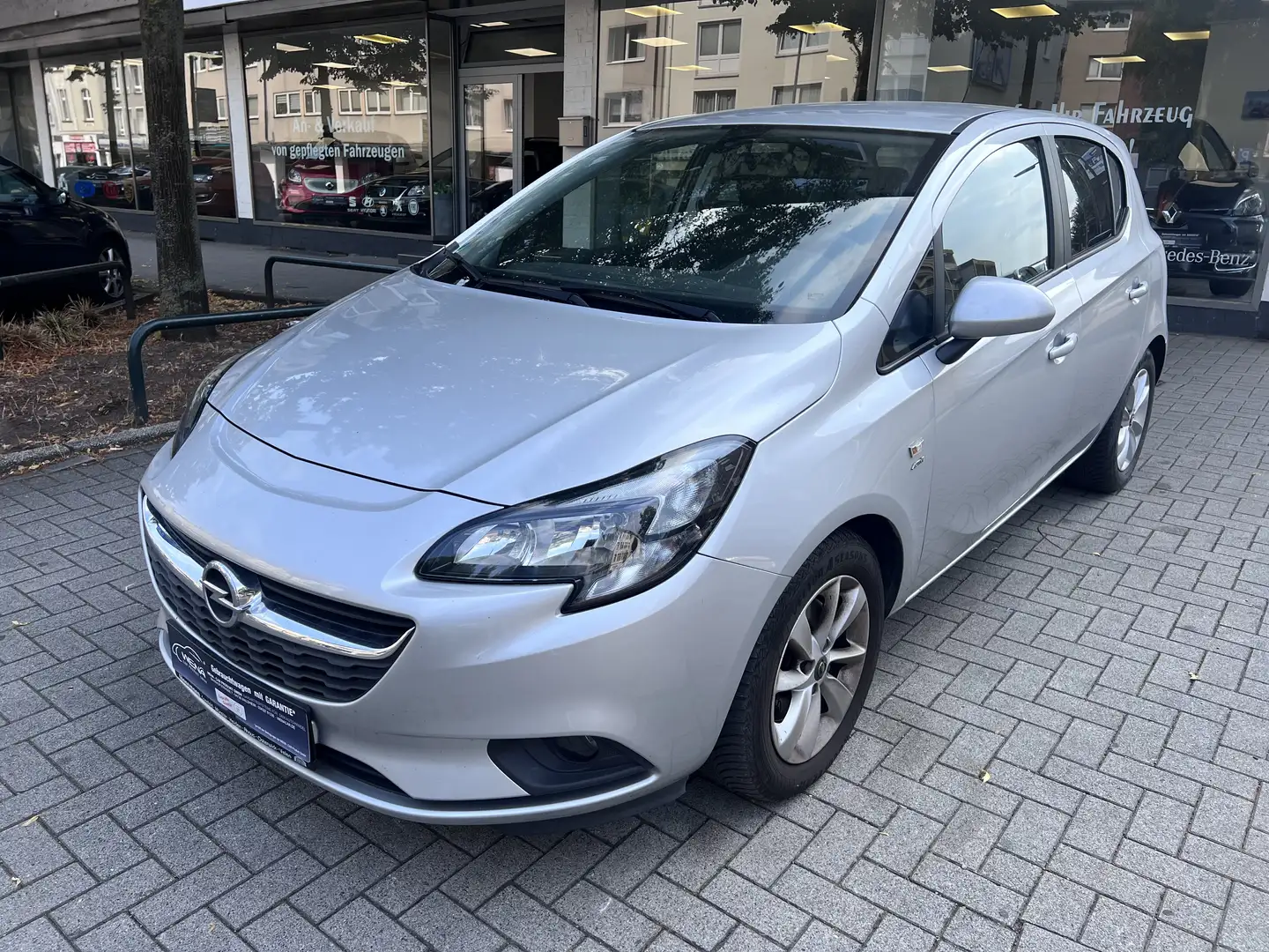 Opel Corsa E Active ecoFlex*Navi*Klima*5 Türen*Tempomat* Zilver - 1