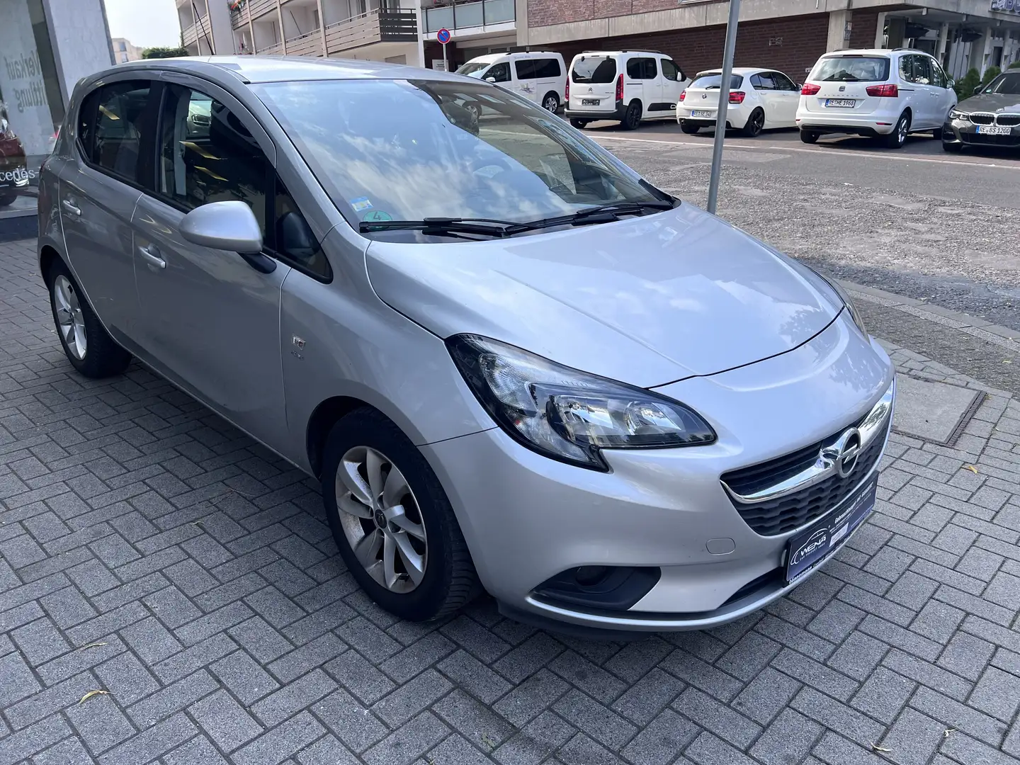 Opel Corsa E Active ecoFlex*Navi*Klima*5 Türen*Tempomat* Zilver - 2