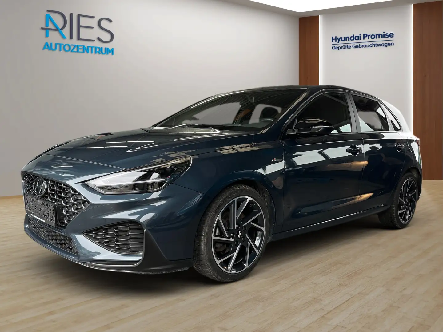 Hyundai i30 1.5 T-GDI N Line *Navi*KlimaA*Pano*LED*Leder Bleu - 1