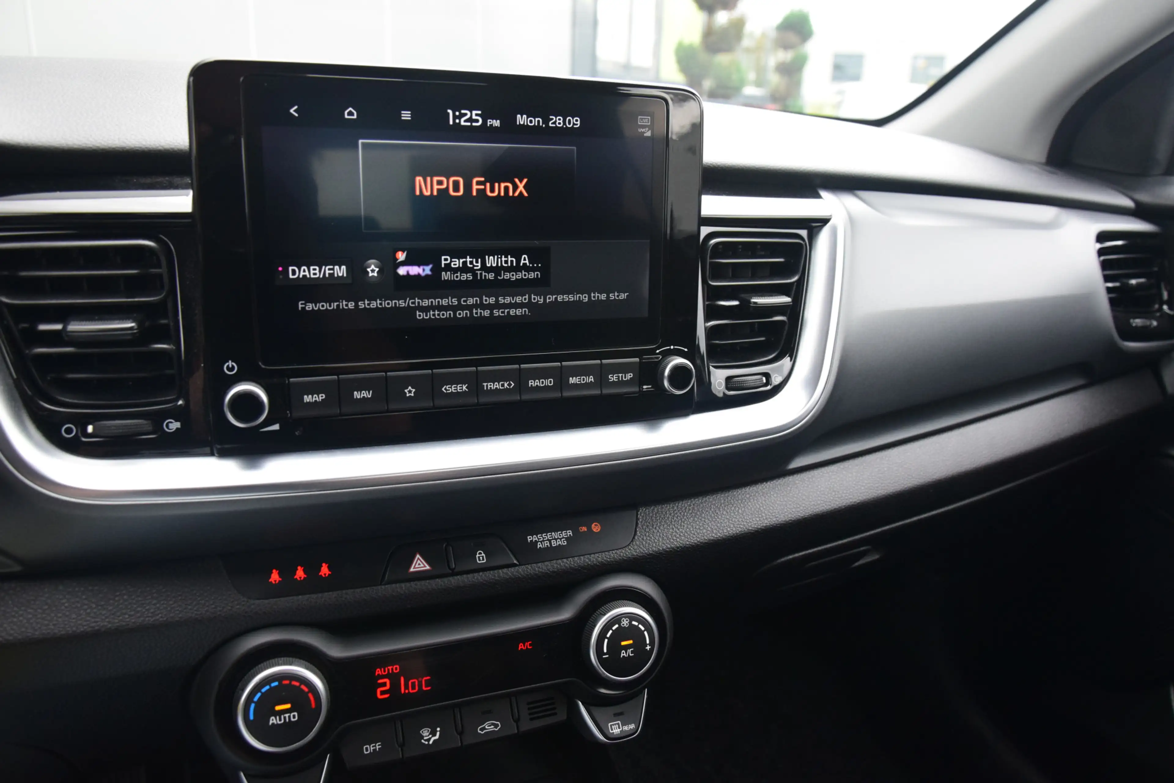 Kia Stonic 1.0 T-GDi MHEV DynamicLine Navi Camera Ecc Cruise/ — photo 20