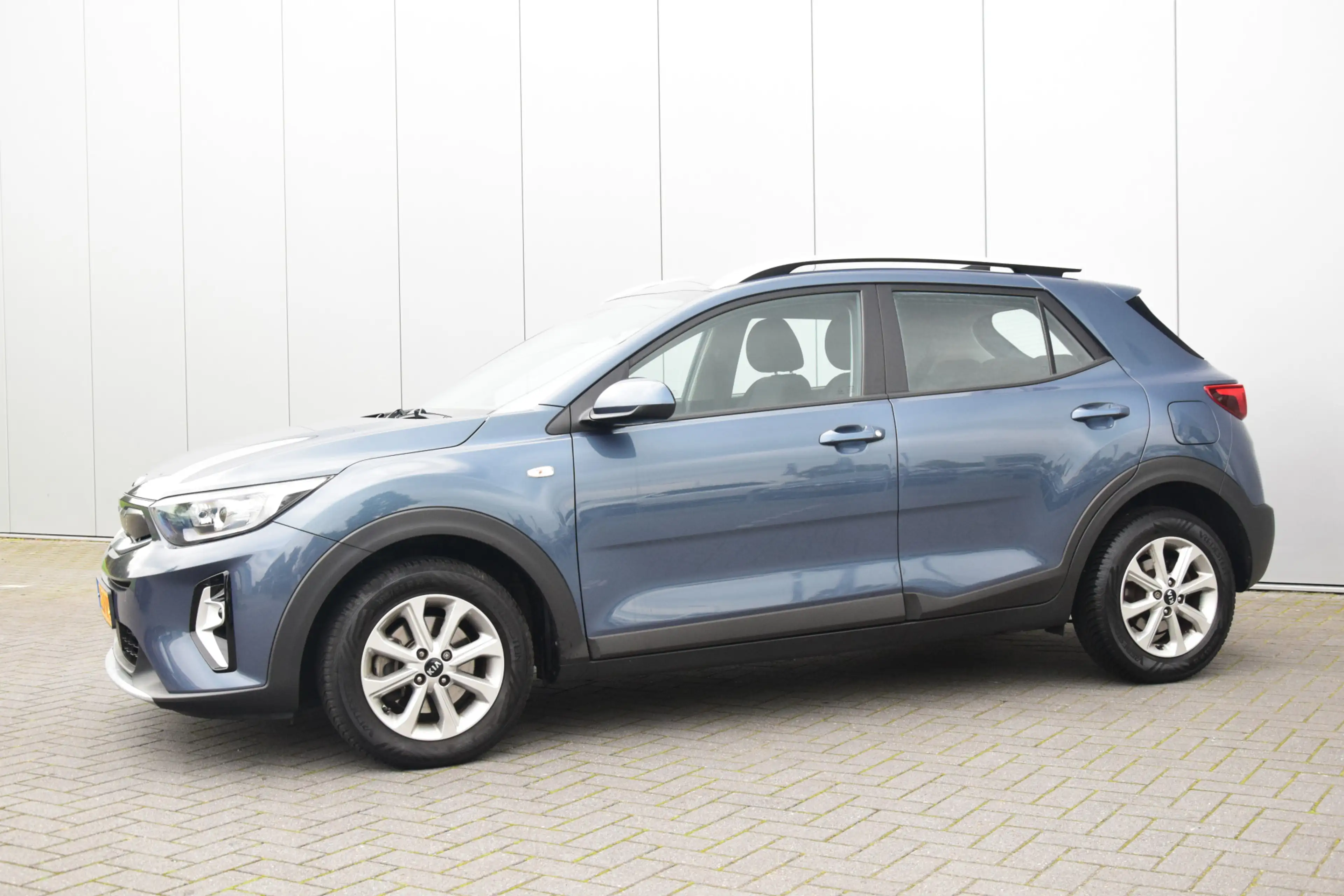 Kia Stonic 1.0 T-GDi MHEV DynamicLine Navi Camera Ecc Cruise/ — photo 5