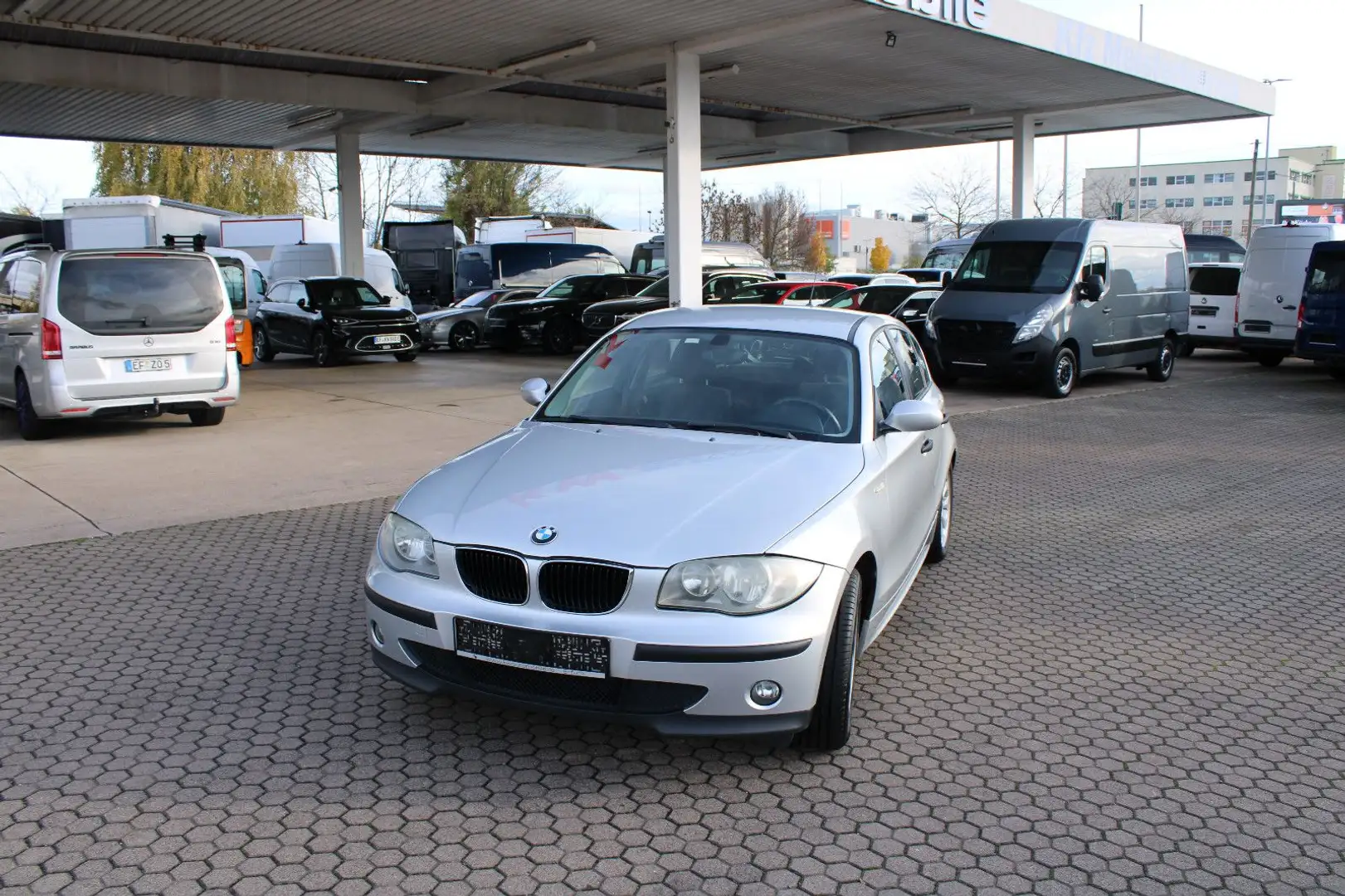 BMW 116 i Limousine,Klimaaut.,Alu Silber - 2