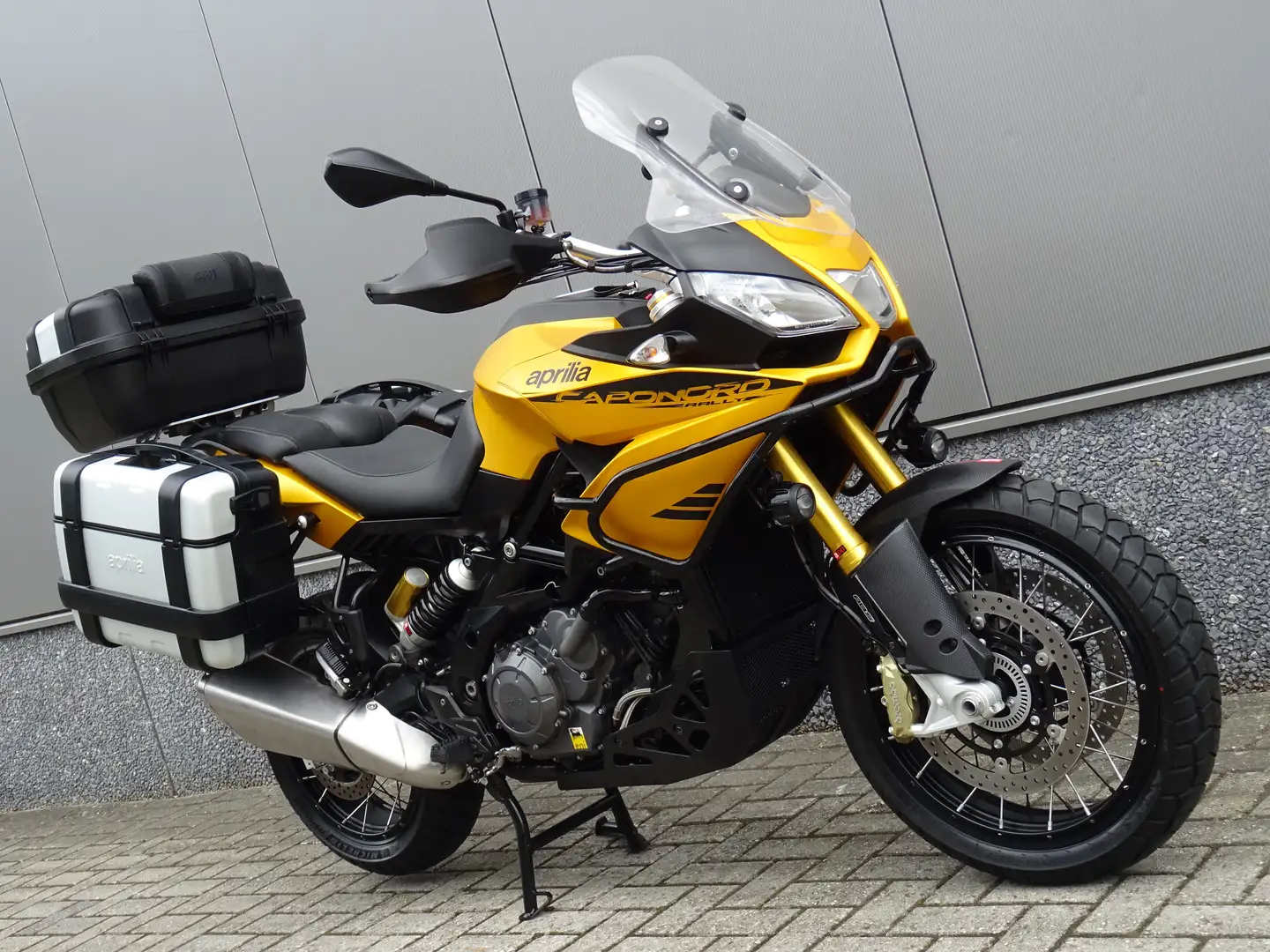 Aprilia Caponord 1200 RALLY Geel - 2