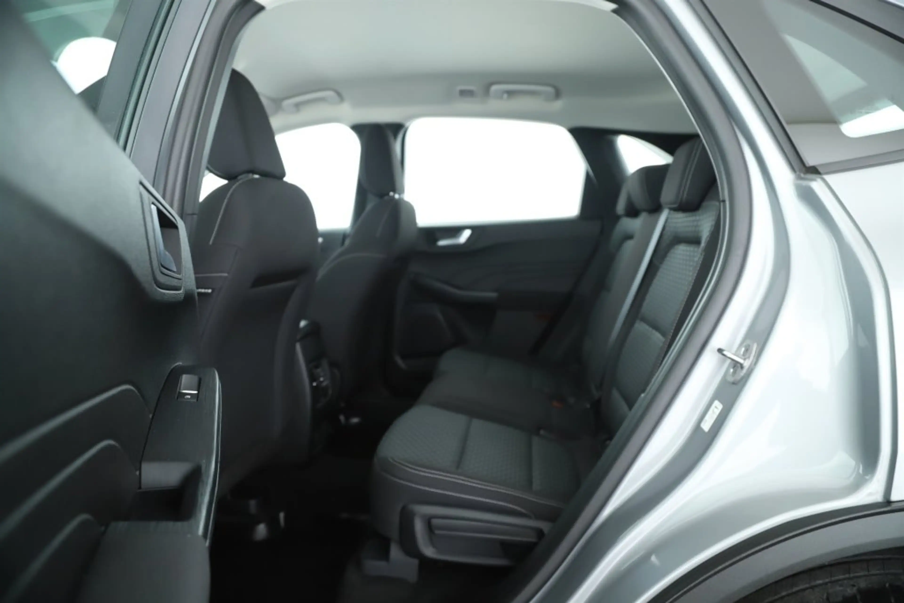 Ford Kuga 1,5 TDCI EcoBlue Cool&Connect Autom NAVI TELEFON — photo 11