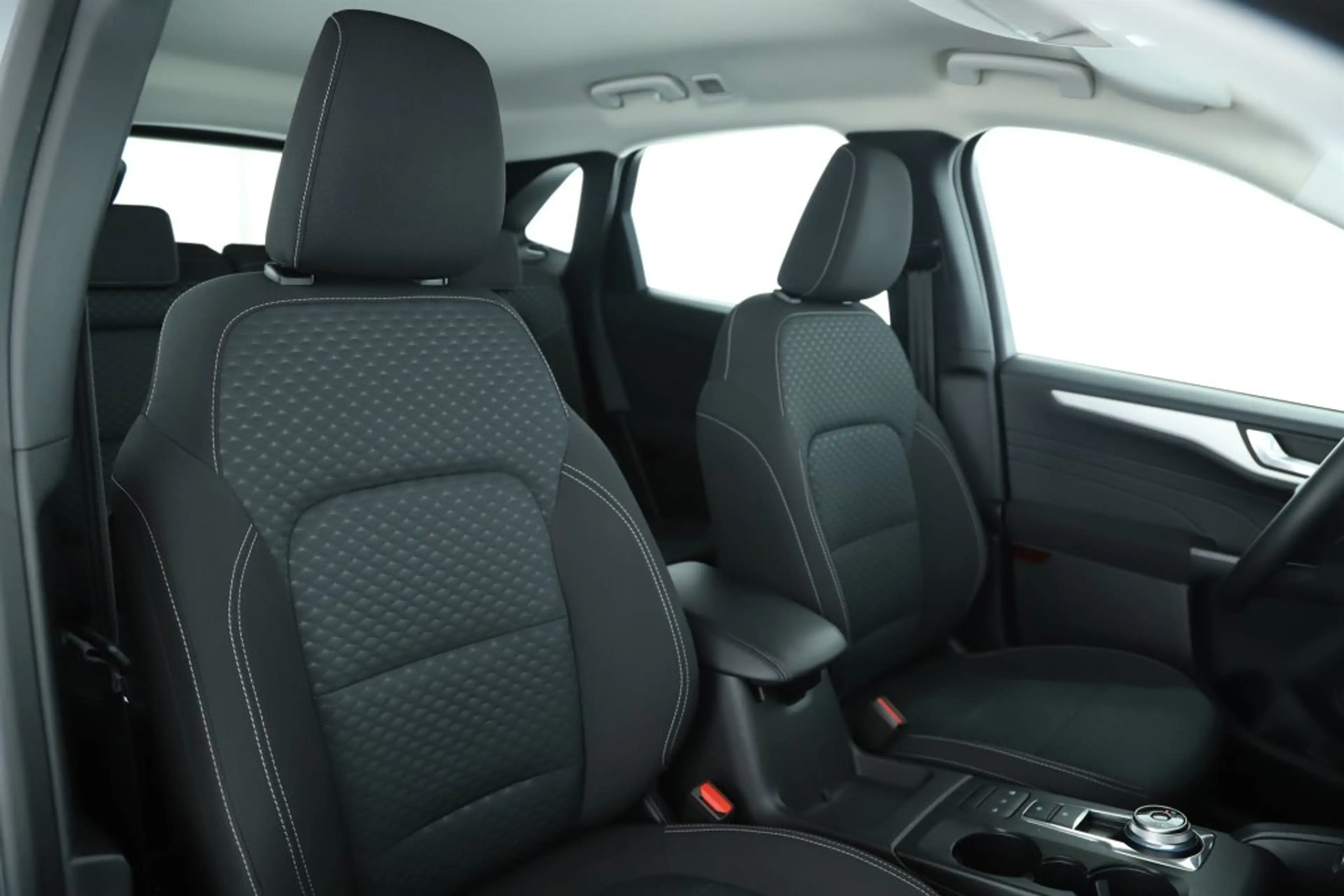 Ford Kuga 1,5 TDCI EcoBlue Cool&Connect Autom NAVI TELEFON — photo 14