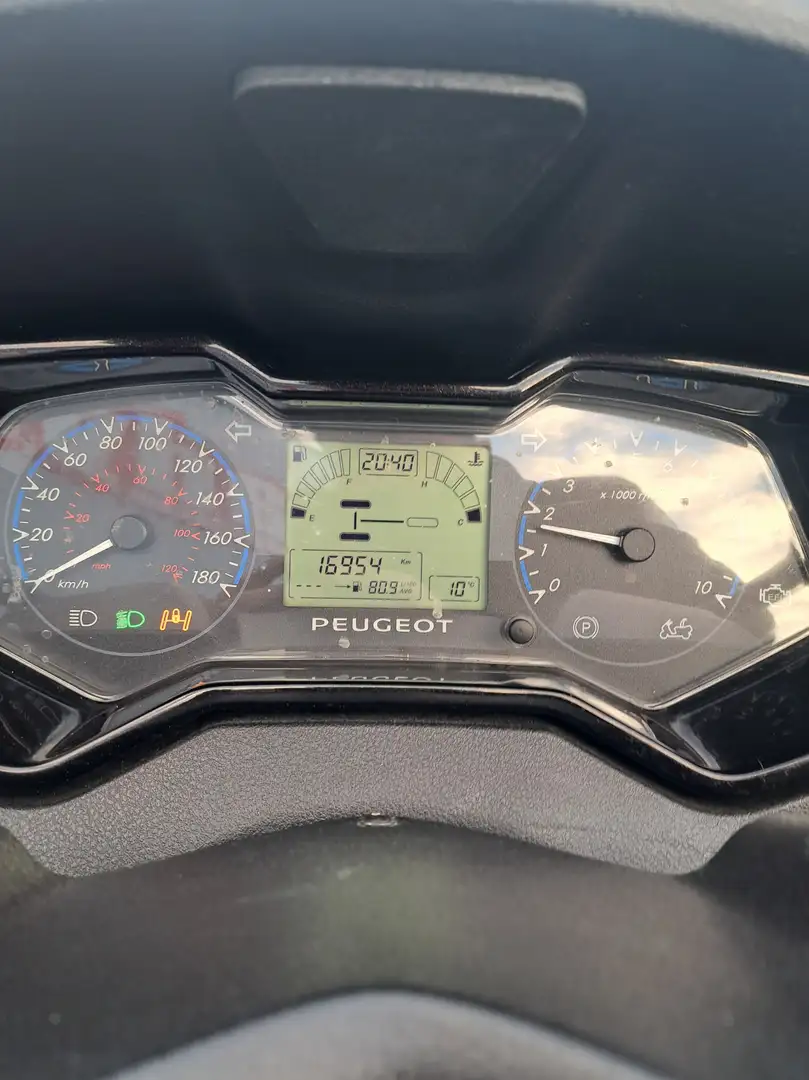 Peugeot Metropolis Gris - 2